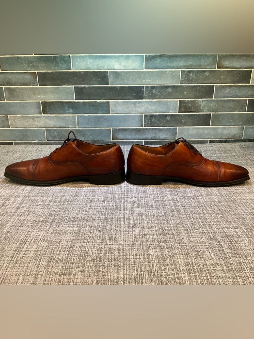 Magnanni Men's Handcrafted Leather Cap-Toe Oxford Dress Shoes In Cognac - Picture 13 of 16